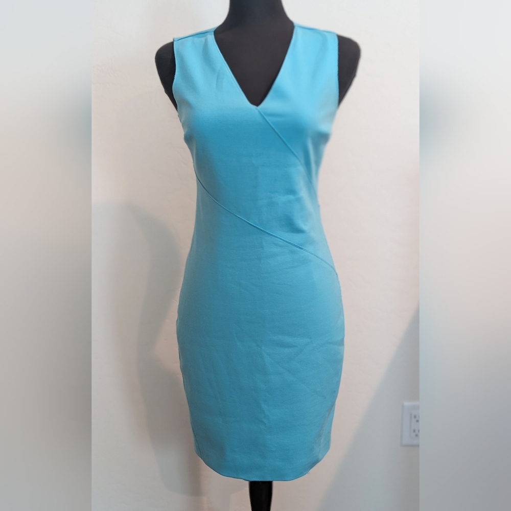 T Tahari Teal Light Blue Sleeveless Fitted Sheath Pencil Dress Size 2